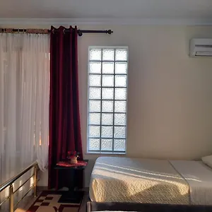 53 Bed & Breakfast