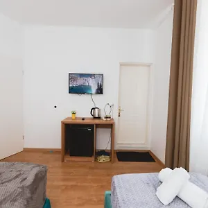 Tier Center Hotel